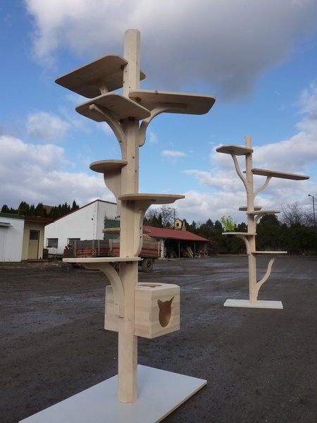 Sestavitelné stromy pro kočky - zkušební prototypy