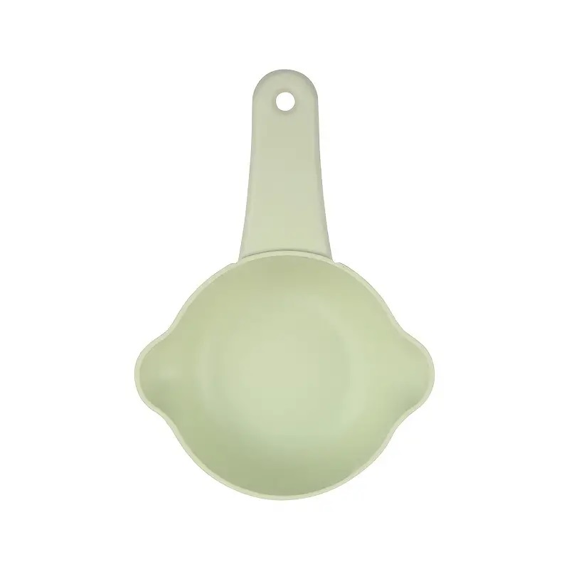 Tvarovaná lopatka na granule